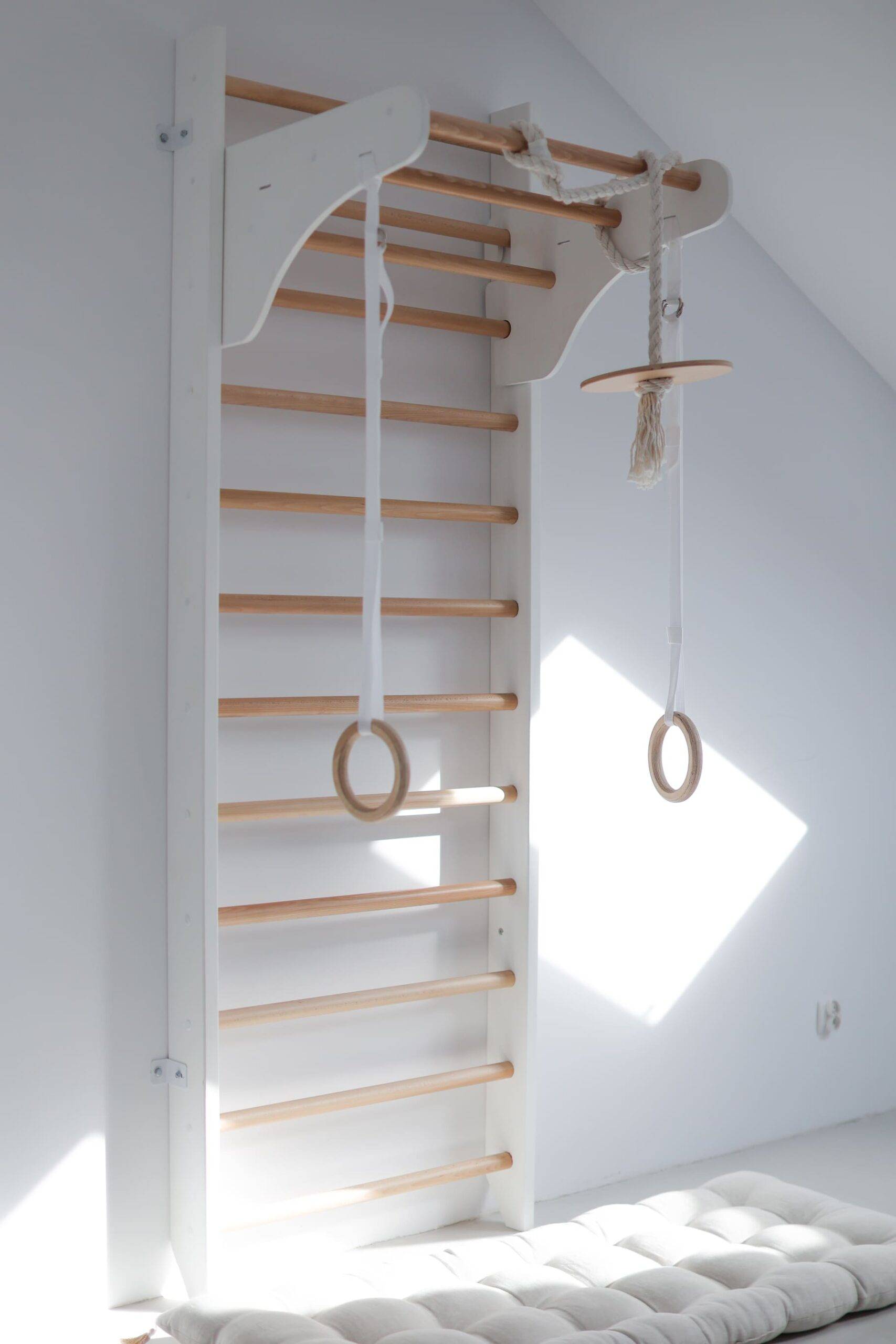 KINDER WOOD GYMNASTICS LADDER